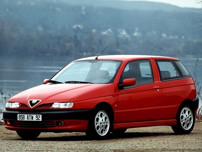 Imagem de Alfa Romeo 145 Quadrifoglio 2.0 1998