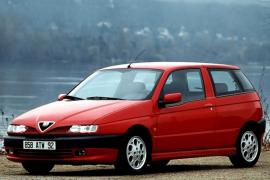 Miniatura 145 Quadrifoglio 2.0 1999