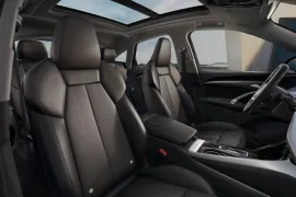 Audi Q5 Sportback S Line 2.0 Turbo 2025 – Bancos da Frente · Foto: Audi