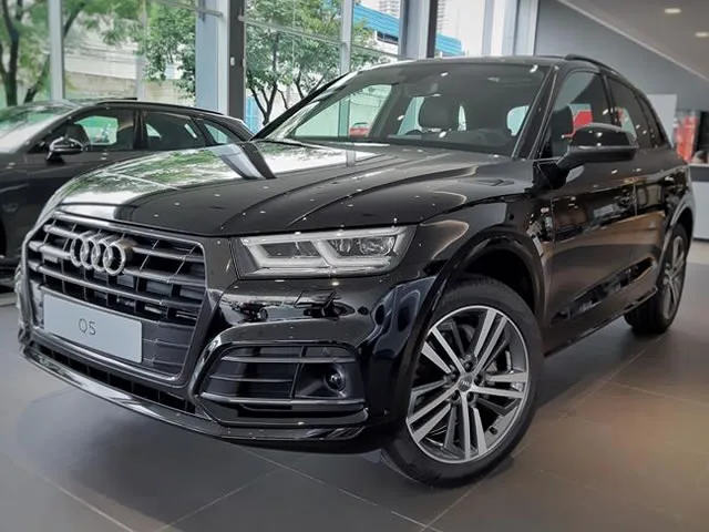 Audi Q5 Black 2.0 Turbo 2019