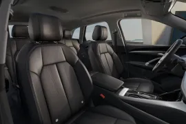 Audi Q5 Advanced 2.0 TFSI Quattro S-tronic 2025 – Bancos da Frente · Foto: Audi