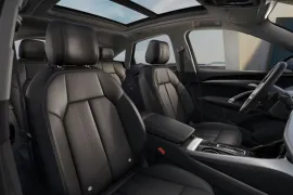 Audi Q5 Sportback Advanced 2.0 TFSI Quattro S-tronic 2025 – Bancos da Frente · Foto: Audi
