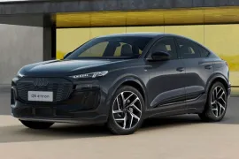 Audi Q6 E-Tron Quattro Sportback Performance Black 2025 – Diagonal Frontal · Foto: Audi