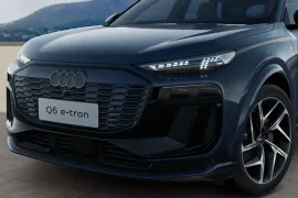 Audi Q6 E-TRON Quattro Perf. Black (Elétrico) 2025 – Detalhe Externo · Foto: Audi