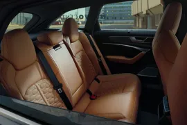 Audi Rs 6 Avant 4.0 V8 TFSi 2024 – Bancos de Trás · Foto: Audi