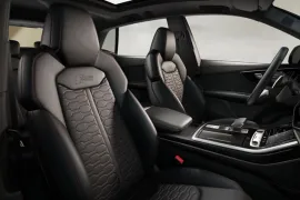 Audi RS Q8 Perfornace 4.0 Bi-TB V8 TFSI Quattro Tiptro 2026 – Bancos da Frente · Foto: Audi