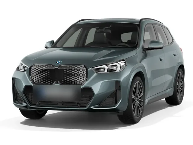BMW iX 1 xDrive 30 M Sport (Elétrico) 2025 – Diagonal Frontal · Foto: BMW Group