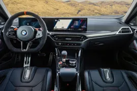 BMW M4 CS 3.0 Turbo 2025 – Painel · Foto: BMW Group