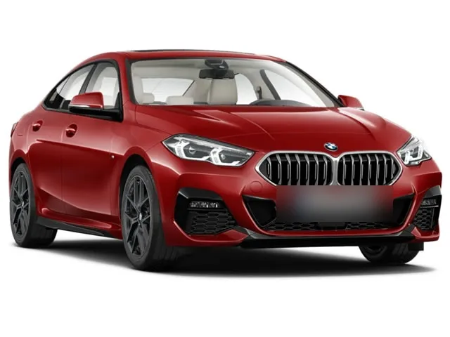 BMW 218i Gran Coupe M Sport 1.5 Bi-Turbo 2024 – Diagonal Frontal · Foto: BMW Group