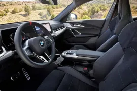BMW X2 M35i xDrive 2.0 Turbo 317cv Aut 2025 – Interior · Foto: BMW Group