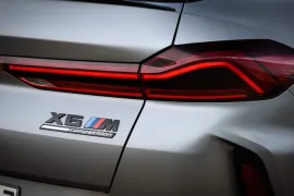 BMW X6 M Competition 4.4 V8 2025 – Lanterna · Foto: BMW Group