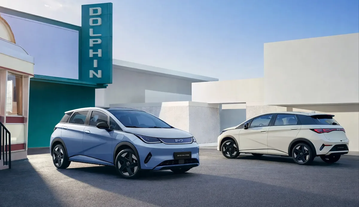 BYD Dolphin SE 2027 – Diagonal Frontal · Foto: BYD