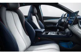 BYD Yuan Plus EV 2027 – Bancos da Frente · Foto: BYD