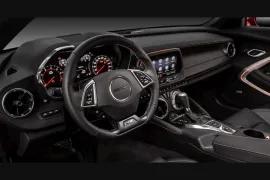 Chevrolet Camaro Conversível SS 6.2 V8 2024 – Interior · Foto: Divulgação