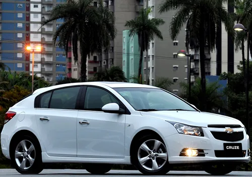 Chevrolet Cruze Hatch LTZ 1.8 2012