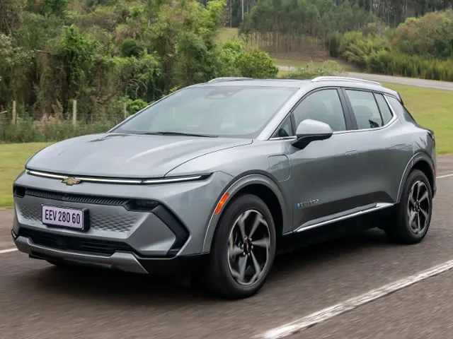Chevrolet EQUINOX EV 292cv (Elétrico) 2025 – Diagonal Frontal · Foto: Chevrolet