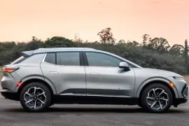 Chevrolet EQUINOX EV 292cv (Elétrico) 2025 – Lateral · Foto: Chevrolet