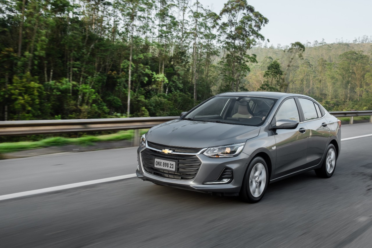 Foto Chevrolet Onix Plus