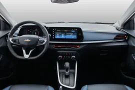 Chevrolet Onix Sedan Premier 1.0 Turbo AT 2027 – Interior · Foto: Chevrolet