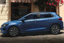Chevrolet Onix Premier 1.0 Turbo AT 2026 – Lateral · Foto: Chevrolet