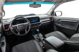 Chevrolet S10 Pick-Up 100 Anos 2.8 TDI 4x4 CD Aut 2026 – Interior · Foto: Chevrolet