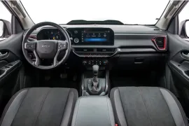 Chevrolet S10 Pick-Up 100 Anos 2.8 TDI 4x4 CD Aut 2026 – Painel · Foto: Chevrolet