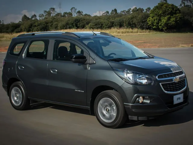 Chevrolet Spin Advantage 1.8 AT 2017