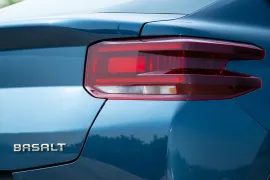 Citroën BASALT Feel 1.0 Flex 6V 5p Mec 2025 – Lanterna · Foto: Stellantis