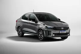 Fiat Cronos Precision 1.3 AT 2026 – Diagonal Frontal · Foto: Fiat