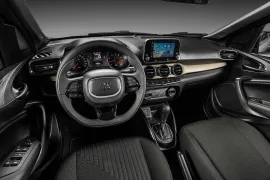 Fiat Cronos Drive 1.3 AT 2026 – Painel · Foto: Fiat