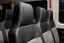 Fiat Ducato Minibus 2.2 Comfort18L (E6) 2026 – Bancos de Trás · Foto: Fiat