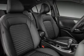 Fiat Fastback Impetus 1.0 2024 – Bancos da Frente · Foto: Fiat