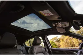 Fiat Fastback Impetus 200 T. Aut (Hibrído) 2026 – Detalhe Interno · Foto: Fiat