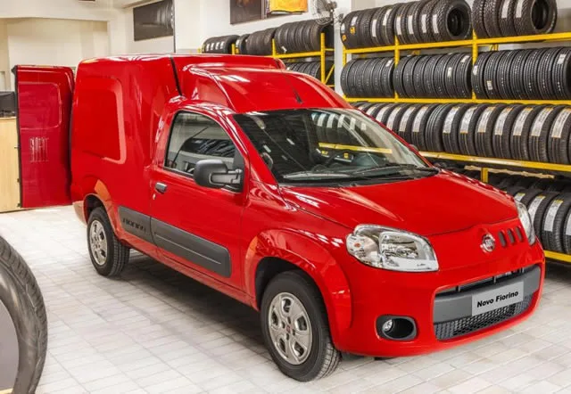 Fiat Fiorino Furgão Hard Working 1.4 2018