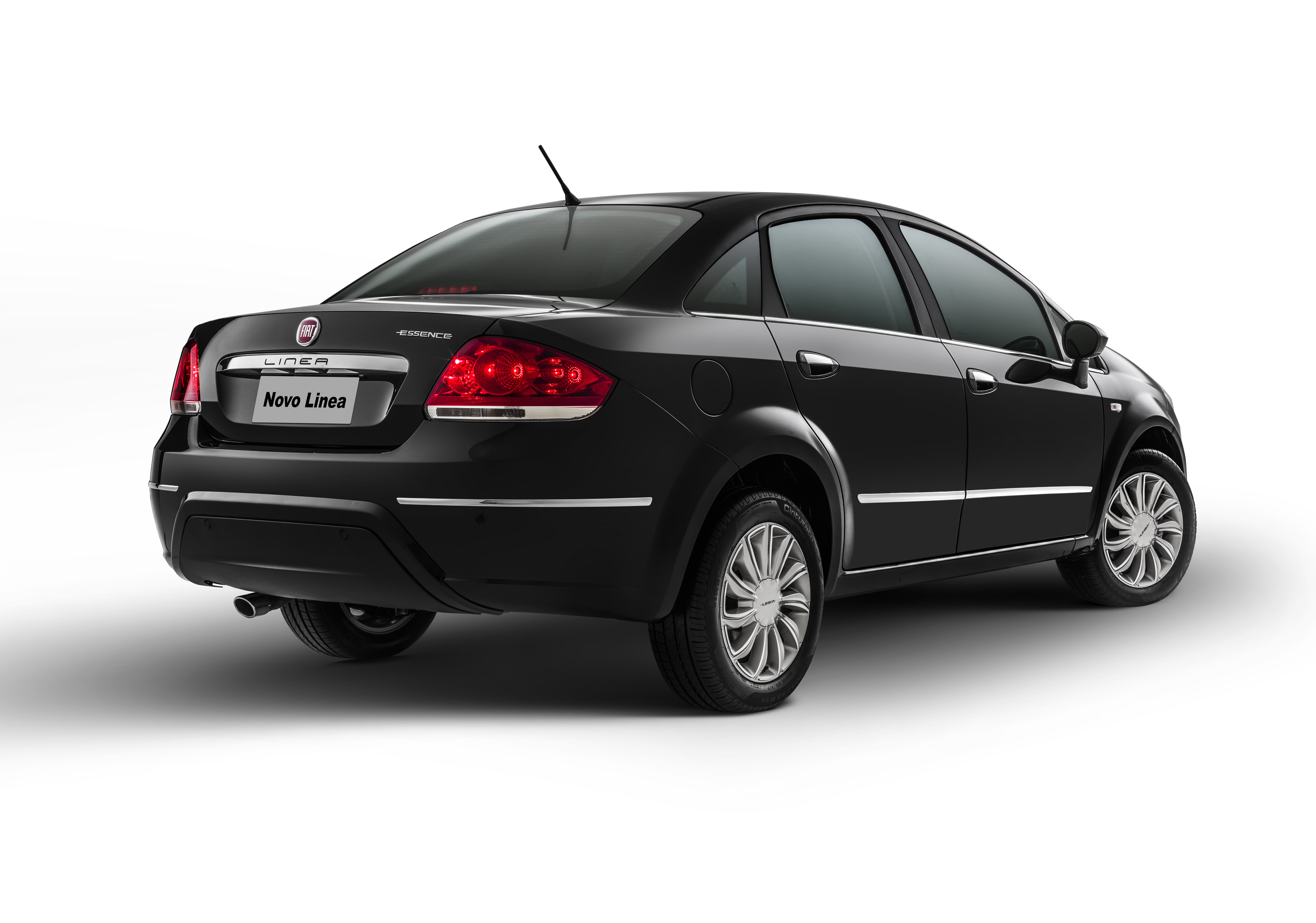Fiat Linea Essence 1.8 Dualogic 2014 - Guia Carros