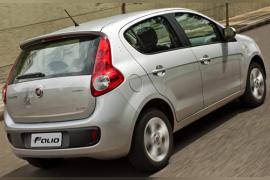 Fiat Palio Essence 1.6 16V 2014 – Diagonal Traseira