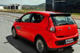Fiat Palio Sporting 1.6 16V 2014 – Diagonal Traseira