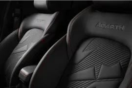 Fiat Pulse Abarth 1.3 Turbo 2027 – Bancos da Frente · Foto: Fiat