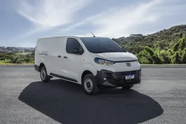 Fiat Scudo Cargo 1.5 Turbo 2025 – Diagonal Frontal · Foto: Fiat