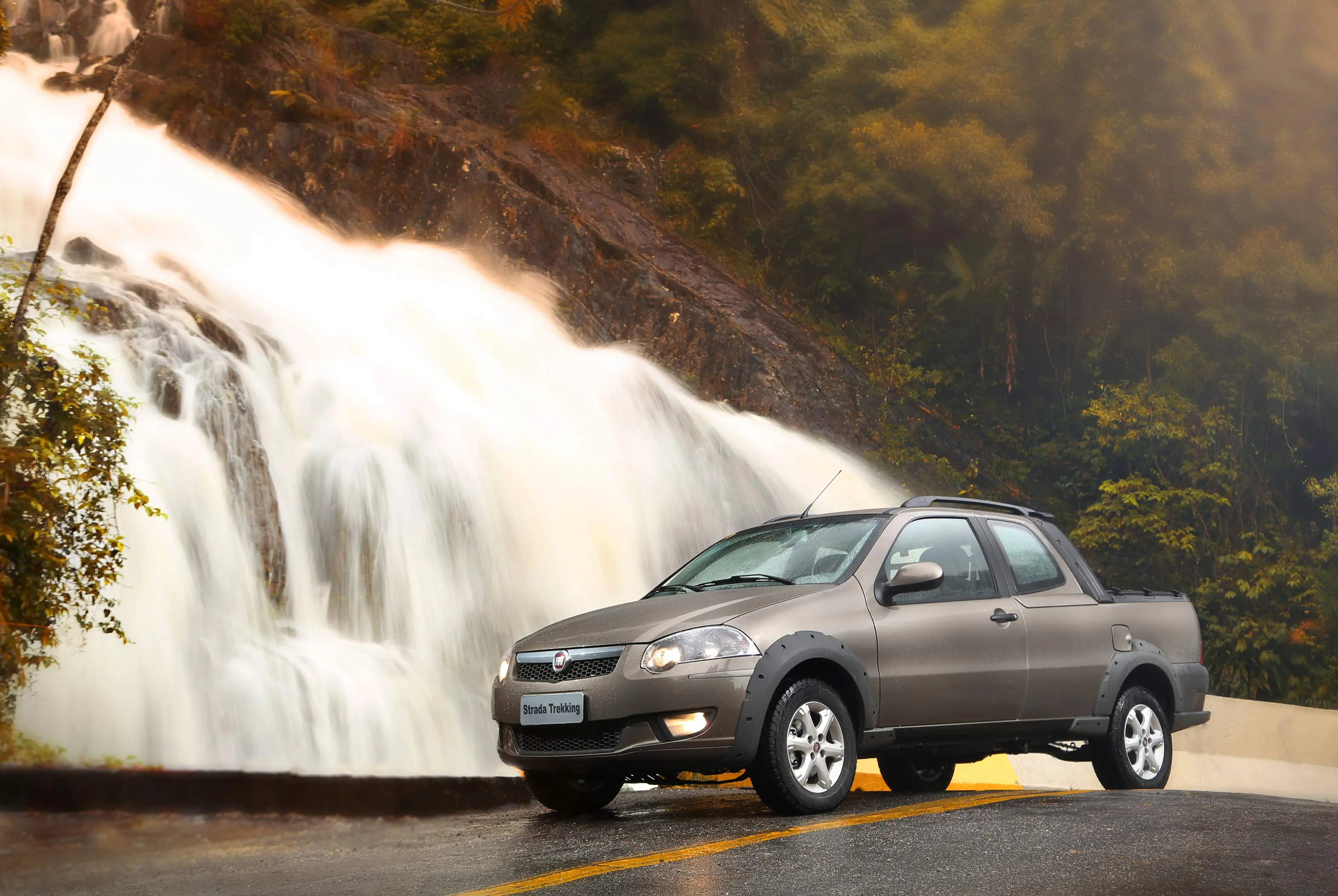 Imagem de Fiat Strada Trekking 1.6 16V CD 2013