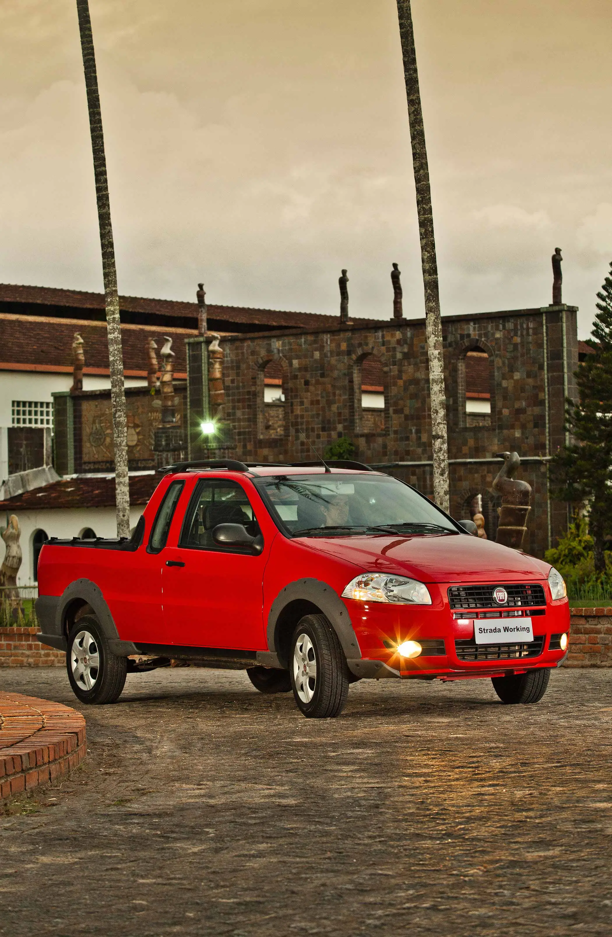 Imagem de Fiat Strada Working 1.4 CE 2011