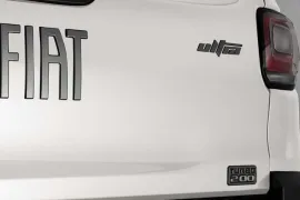 Fiat Strada Ultra 1.0 Turbo 2026 – Emblema · Foto: Fiat