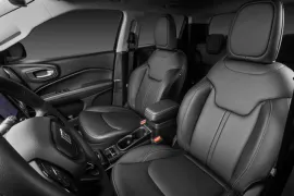 Fiat Toro Volcano 1.3 2026 – Bancos da Frente · Foto: Fiat