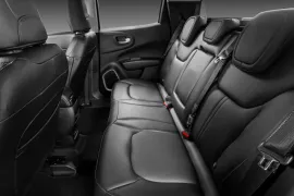 Fiat Toro Volcano 1.3 2026 – Bancos de Trás · Foto: Fiat