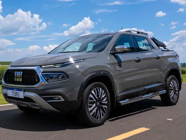Fiat Toro Ranch 2.2 16V 4x4 TB Diesel Aut 2025 – Diagonal Frontal · Foto: Fiat