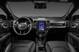 Fiat Toro Ultra 1.3 16V 4x2 TB Flex Aut 2025 – Interior · Foto: Fiat