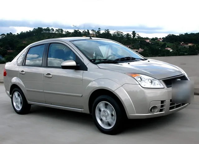 Ford Fiesta Sedan 1.0 2010