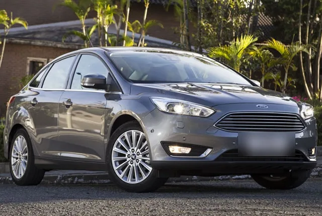 Ford Focus Sedan Titanium 2.0 AT 2016