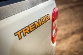 Ford Maverick Tremor 2.0 EcoBoost 4WD Aut 2026 – Emblema · Foto: Ford