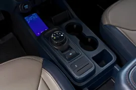 Ford Maverick Lariat Hybrid 2.5 AWD Aut 2026 – Câmbio · Foto: Ford